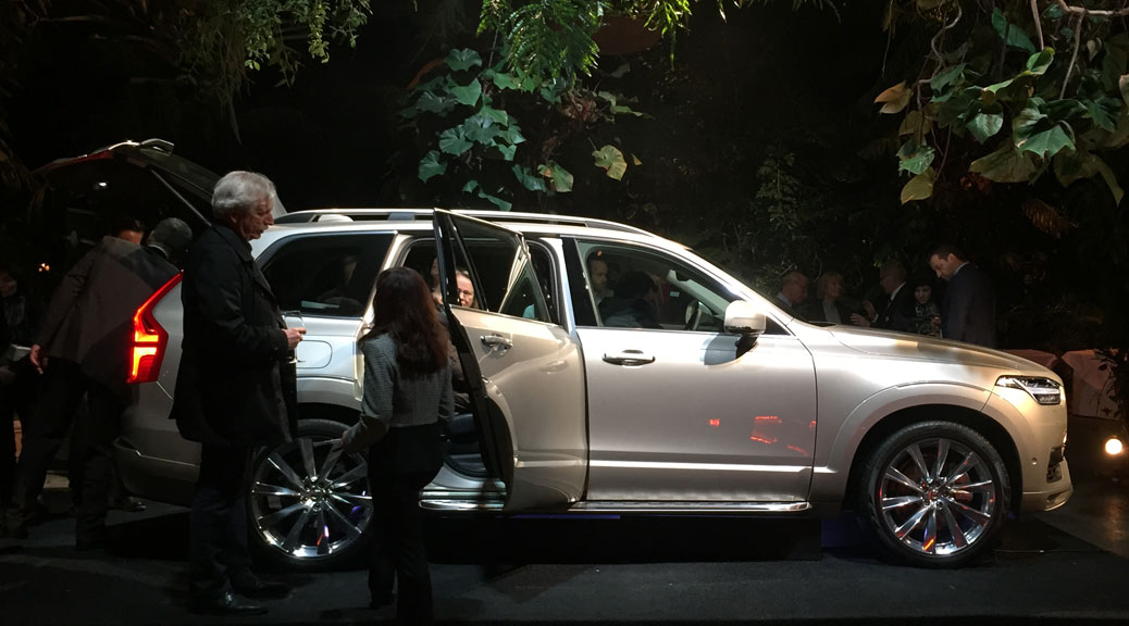 2015-Volvo-XC90-side.jpg