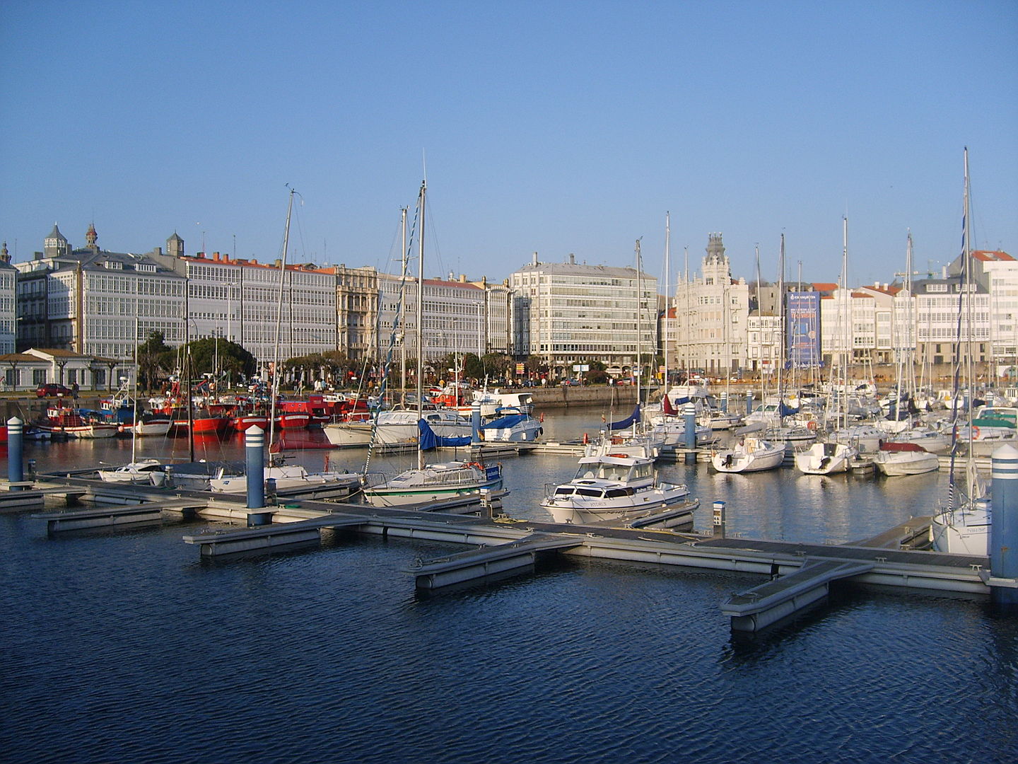  La Coruña, España
- Port_La_Coruña.JPG