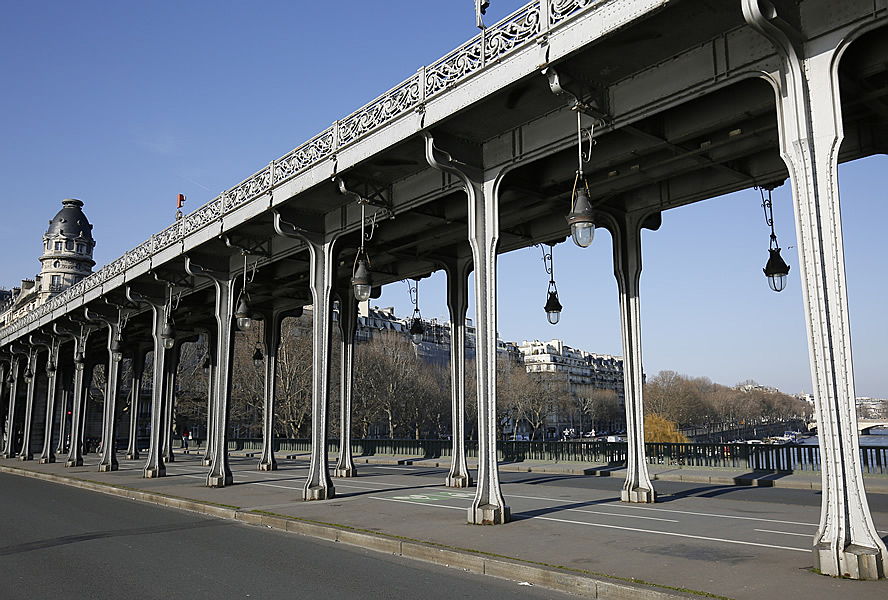  Paris
- Pont de Bir Hakeim
Crédit Photo: Jean-Philippe Humbert