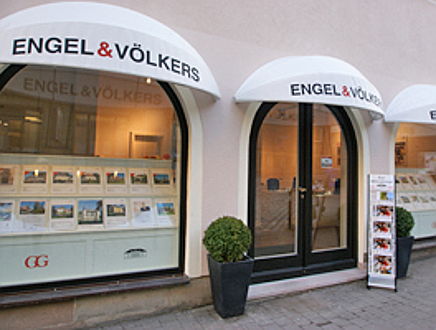  Hermanus
- Engel & Völkers Nürnberg Zentrum
