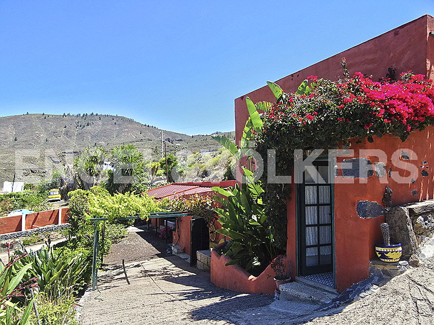  Costa Adeje
- Property for sale in Tenerife: Finca in Guia de Isora, Tenerife South, Engel & Völkers Costa Adeje