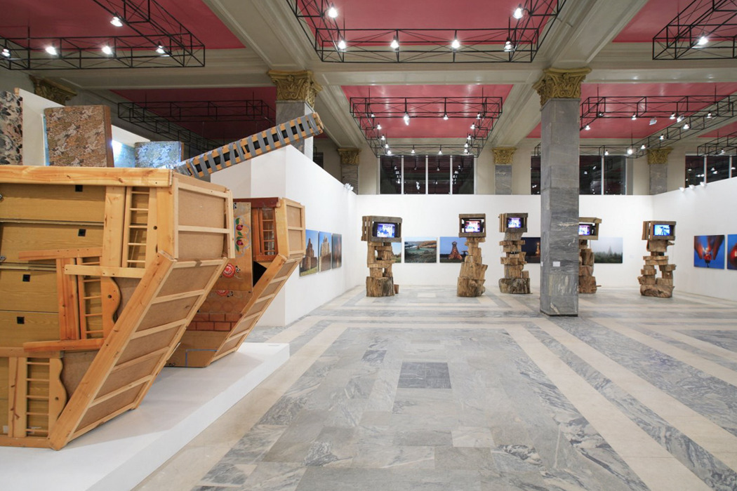 Экспозиция выставки Русское бедное, Пермский музей современного искусства, 2008 год