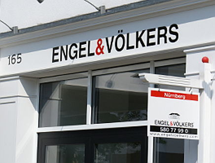  Test Town
- Engel & Völkers Nürnberg Erlenstegen