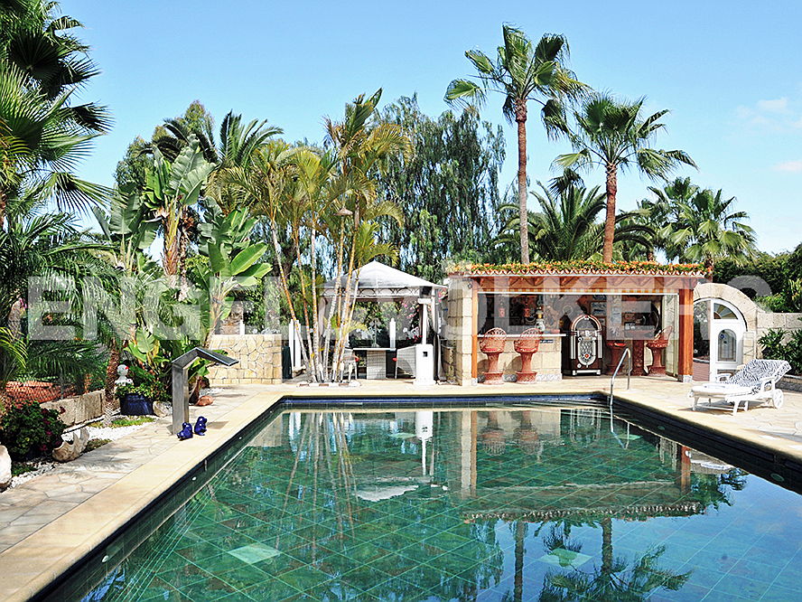  Costa Adeje
- Casas en venta en Tenerife: Villa de ensueño en Costa Adeje, Tenerife Sur