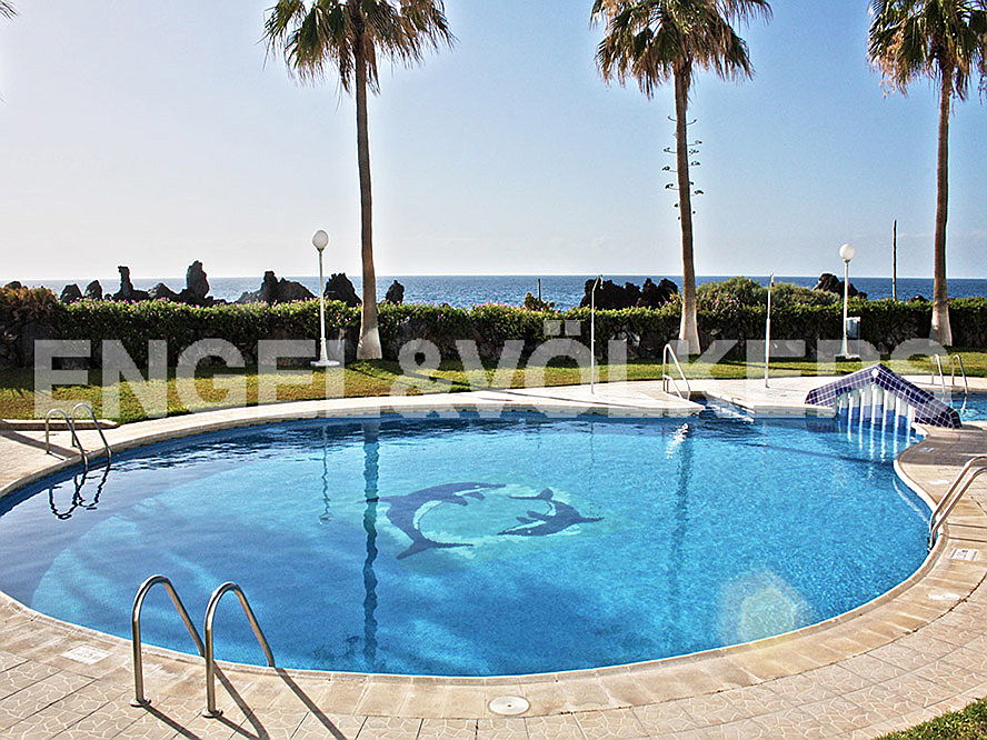  Costa Adeje
- Property for sale in Tenerife: Duplex in Playa de La Arena, Tenerife South, Engel & Völkers Costa Adeje